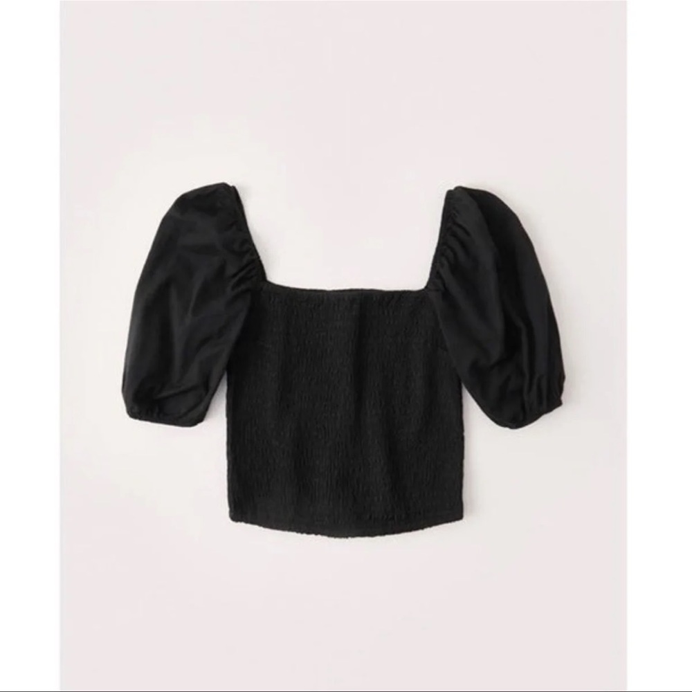 NWT Abercrombie Puff Sleeve Smocked Blouse